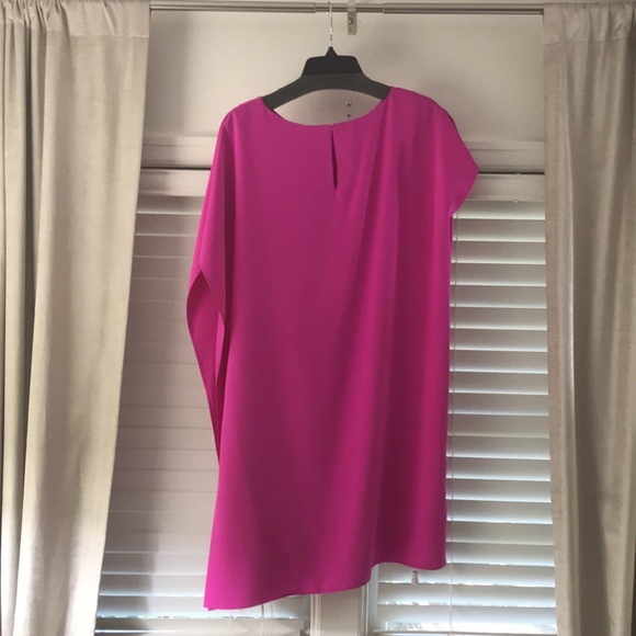 Hot pink cap sleeve, tapered on one side spring/summer dress chemise. - Picture 2 of 2